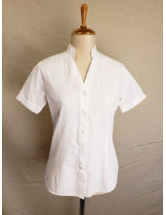 Camisa OCRE MC cuello mao escote V y botones visibles, color blanco